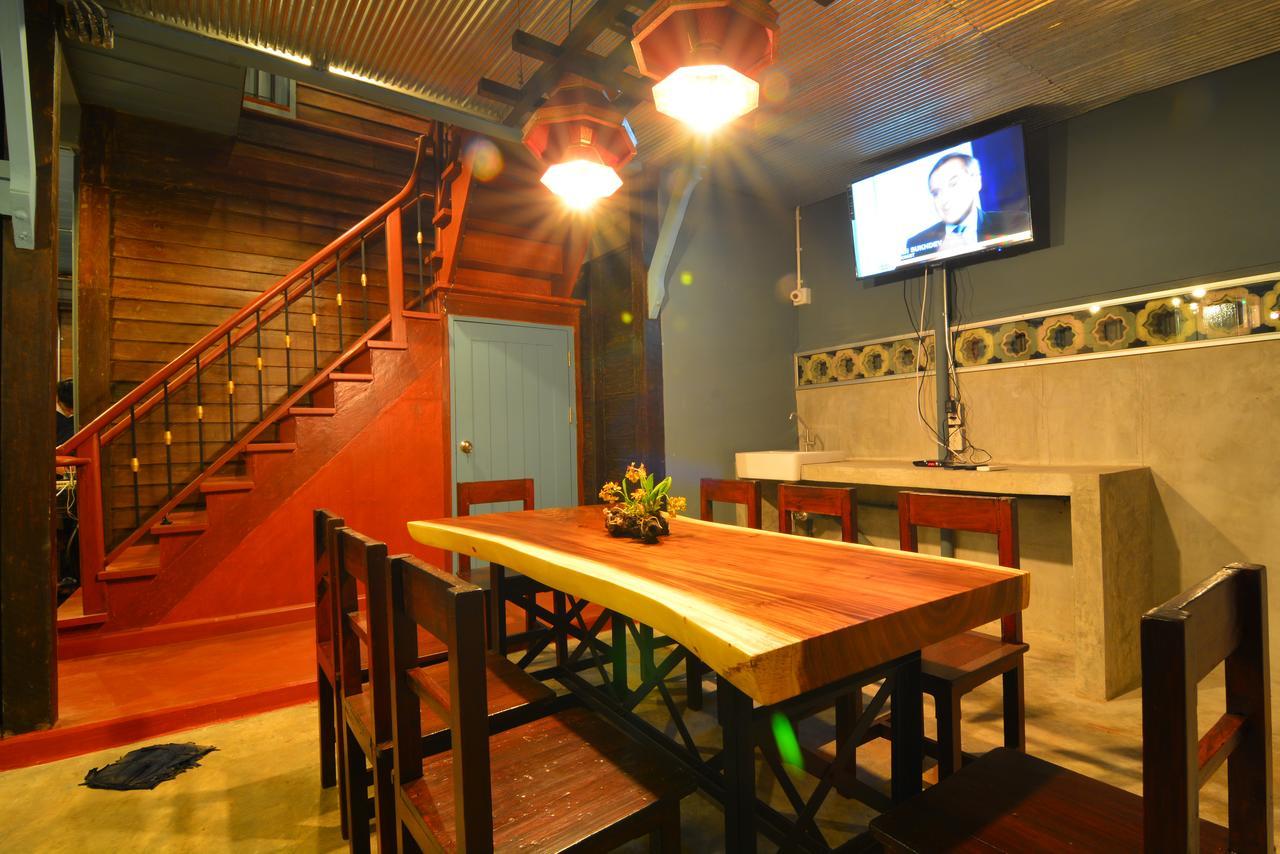 La Moon Hostel 방콕 외부 사진
