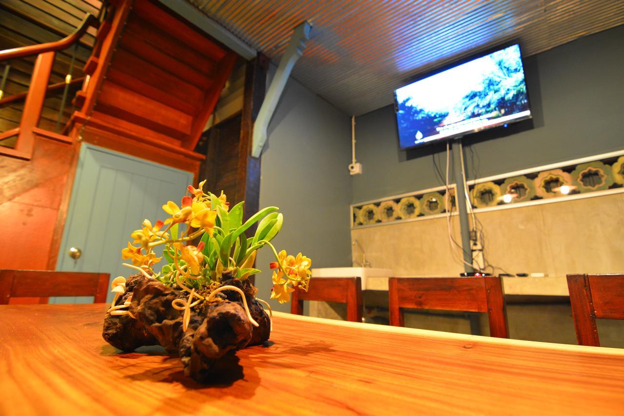 La Moon Hostel 방콕 외부 사진